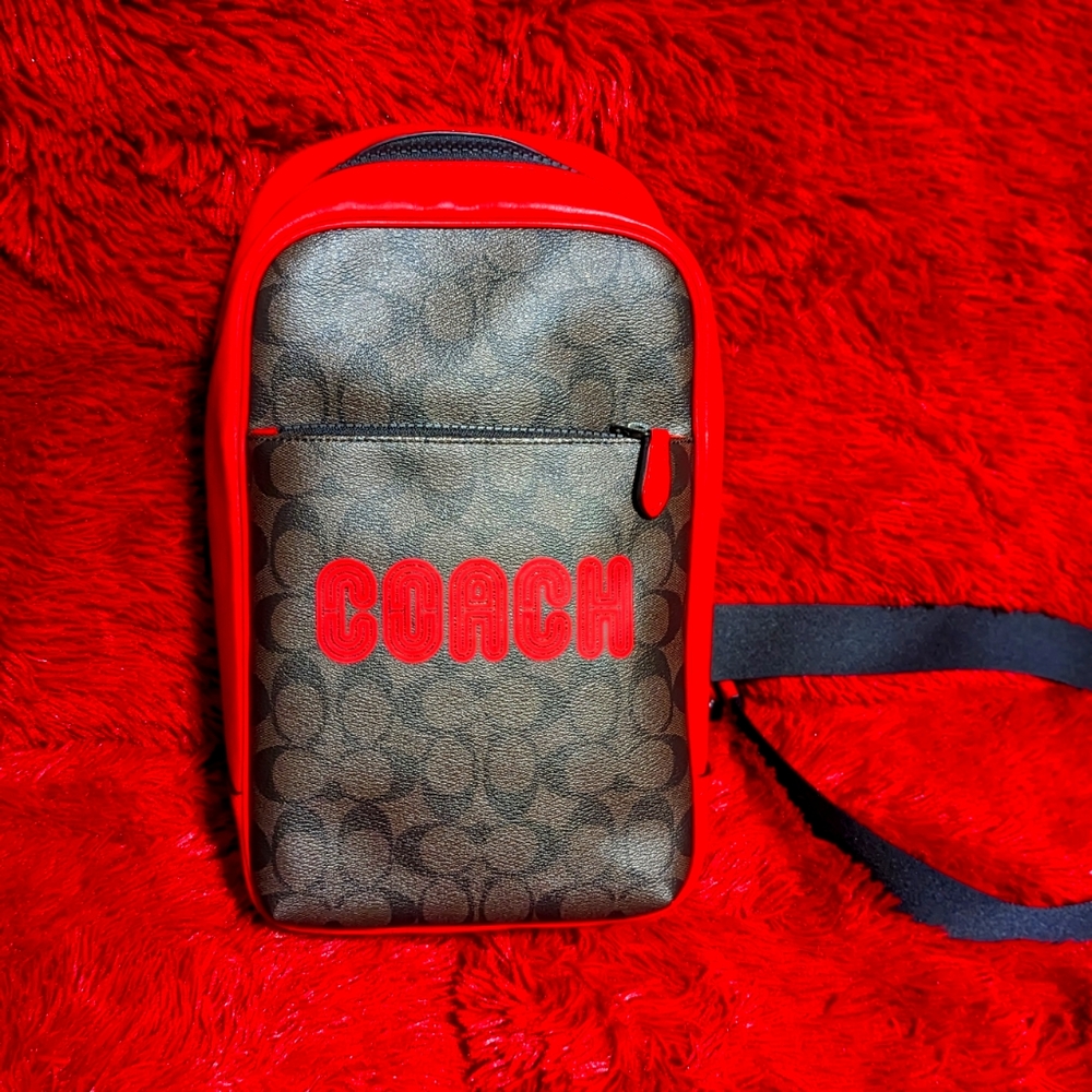 Coach Westway Pack Signature
